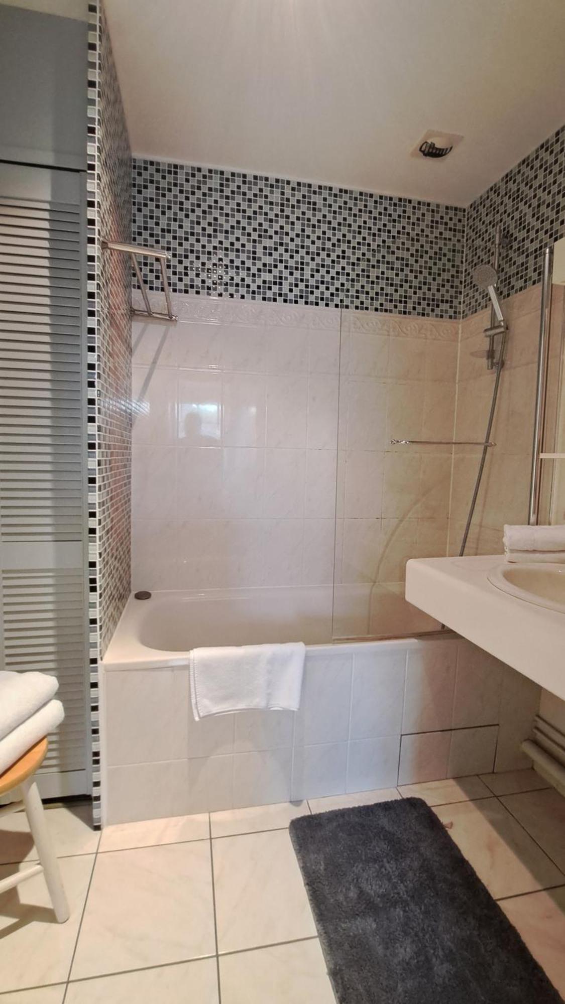 투르 Duplex Quartier Cathedrale Parking Prive 아파트 외부 사진